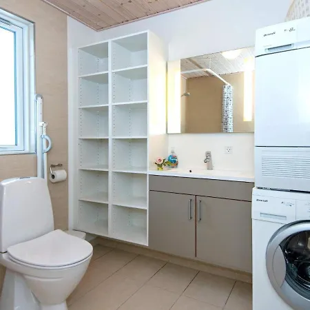 18 Person In Henne Holiday home Henne Strand