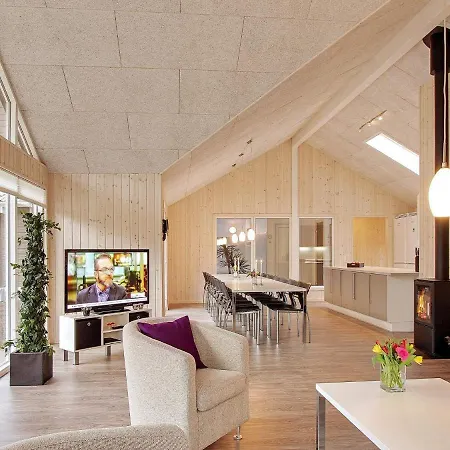 18 Person In Henne Holiday home *