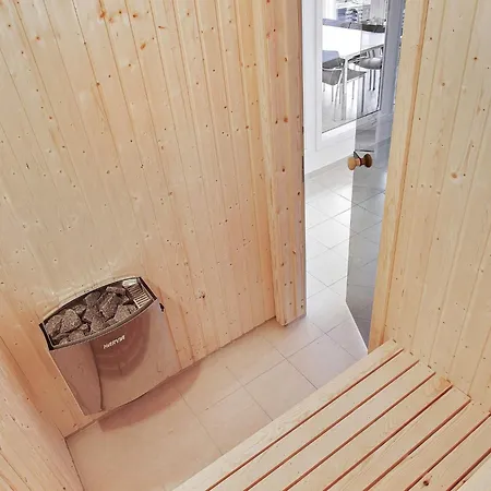 Luxury Pool Retreat In Henne - By Traum Ferienhaus