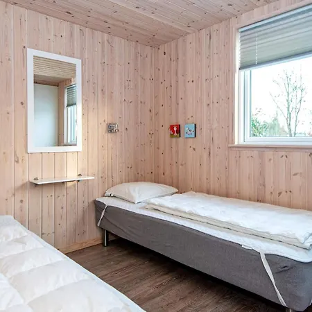 Semesterbostad 5 Star In Henne *