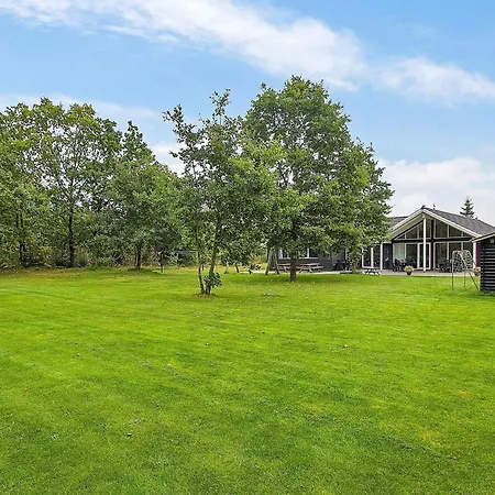 Luxury Pool Retreat In Henne - By Traum Feriehus Henne Strand