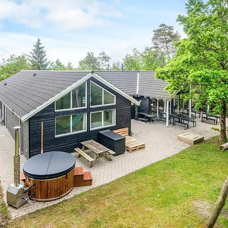 Holiday home 5 Star In Henne Henne Strand
