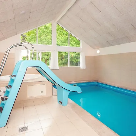5 Star In Henne Holiday home Henne Strand